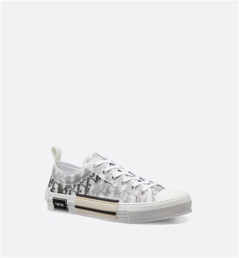 b23 low-top sneaker white and black dior oblique canvas